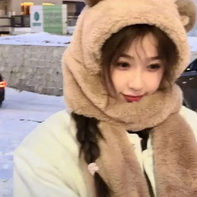 少年与水球