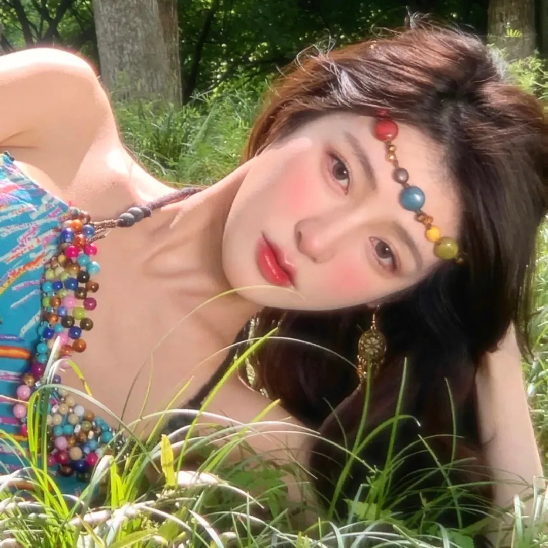 月亮中的亚马逊女人